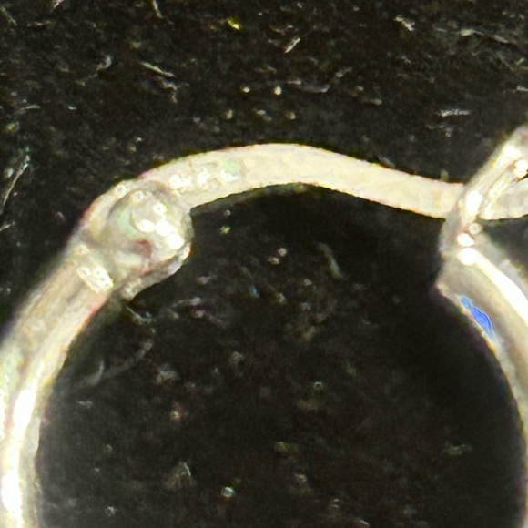 0.75” solid sterling silver open hoop hinged latch back earrings marked 925 - Picture 13 of 13